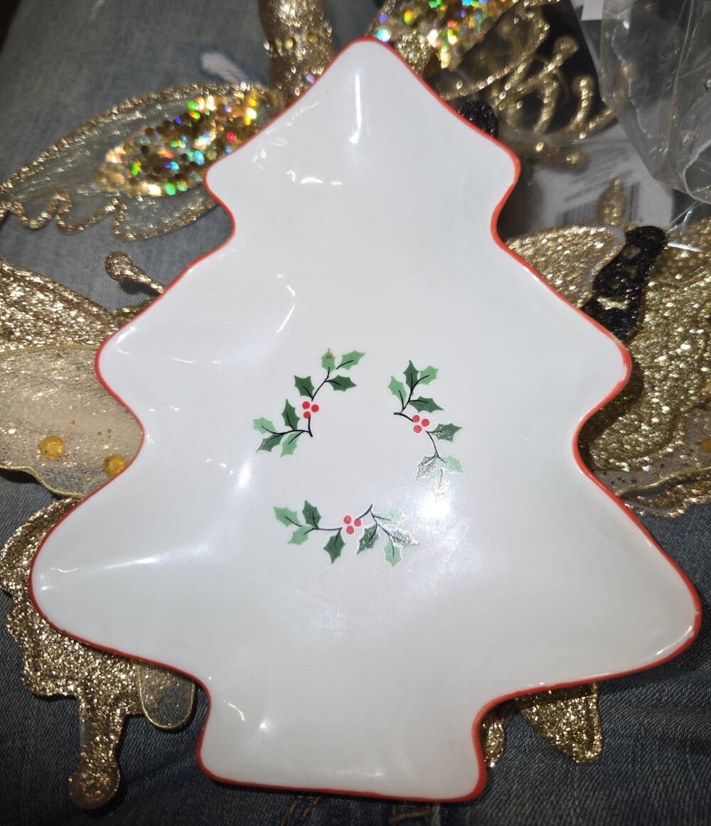 Mikasa Christmas Tree Dish Holiday Holly Pattern Porcelain Trinket/Candy Dish